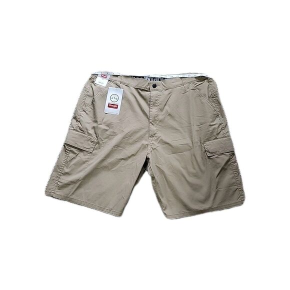 2 PAIRS Wrangler ATG Men’s Performance Utility Cargo Shorts 9” Inseam Waist 42 - Picture 2 of 12